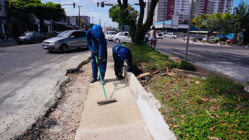A prefeitura de Belém, por meio da Secretaria Municipal de Urbanismo(Seurb), avança com o programa “Belém Bem Cuidada”, e inicia mais um trabalho de recuperação de calçadas, com adequação à acessibilidade.