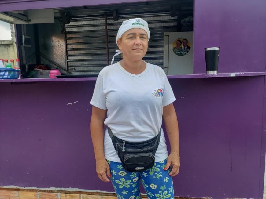Maria de Nazaré, comerciante de 49 anos que possui uma barraca de comidas na avenida, elogiou o trabalho da Prefeitura.