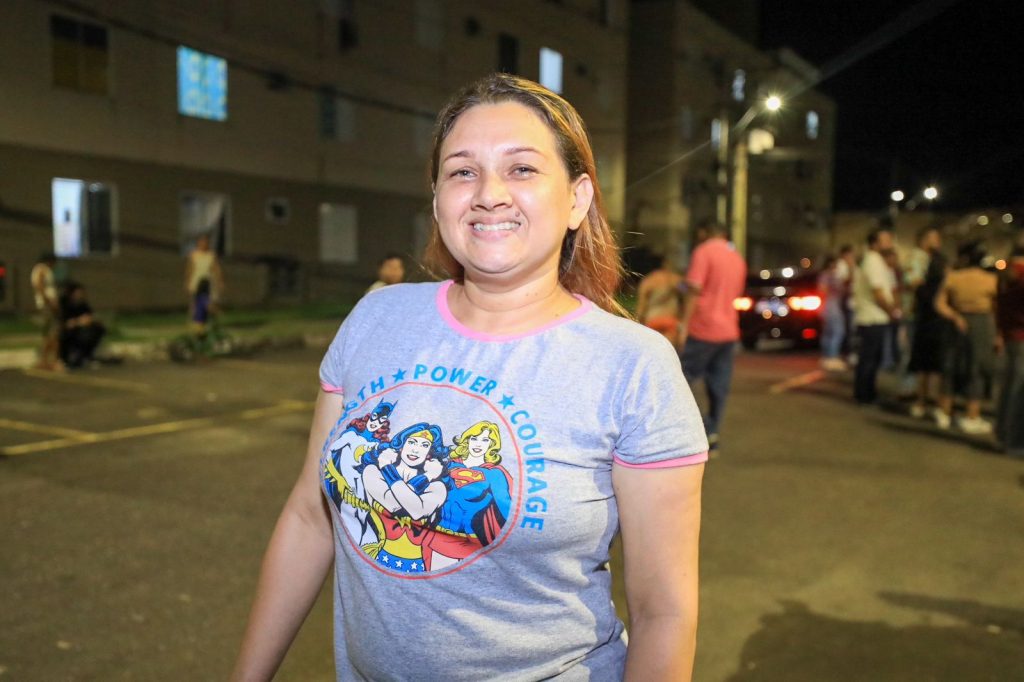 A vendedora Luziana de Almeida: "aproveitar para passear com meu filho"