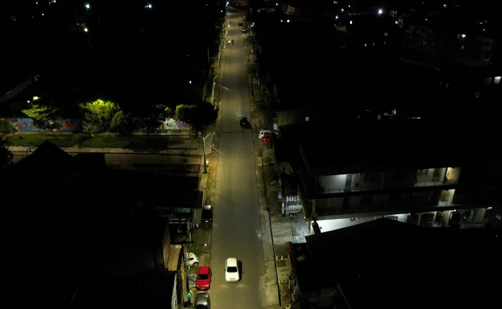 Avenida Mangueirão já recebeu a nova iluminação de LED em toda a sua extensão.